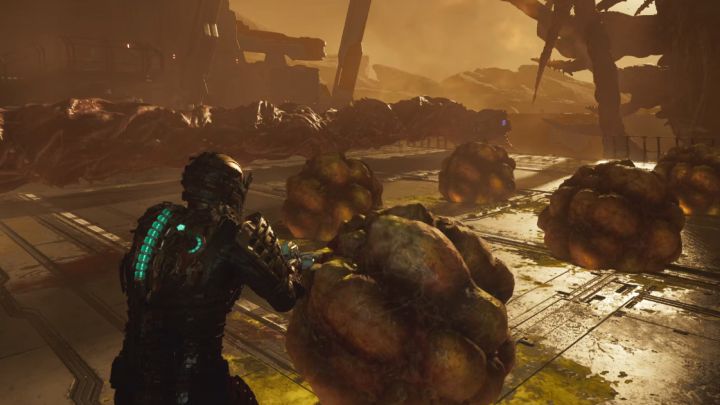 Boss wypluwa kokony, które zostaną rozmieszczone na arenie - Dead Space Remake: Jak pokonać finałowego bossa Kolektyw (Hive Mind)? - Dead Space Remake - poradnik do gry