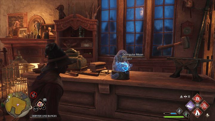 Kolejny posąg Demiguise Statue #7 (Hogsmeade) jest w budynku z szyldem Dervish and Banges, możecie tam przejść ze sklepu z ubraniami - Hogwarts Legacy: Posążki demimoza (Demiguise Statues) - Hogsmeade - Hogwarts Legacy - poradnik do gry