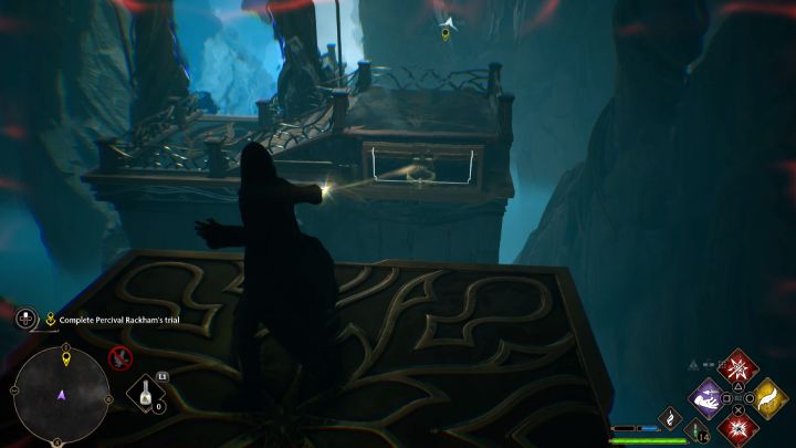 Przyciągnijcie platformę z użyciem Accio, wskoczcie nią i złapcie się zaczepu na wprost (obrazek) - Hogwarts Legacy: Próba Parsifala Rackhama (Percival Rackhams Trial) - Hogwarts Legacy - poradnik do gry