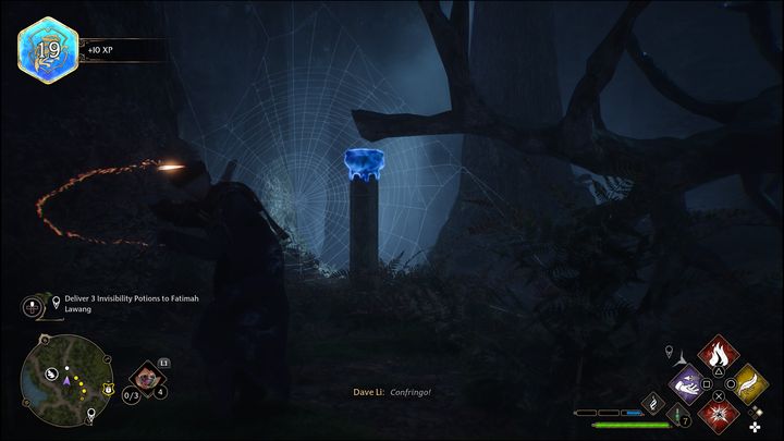 Zanim jednak zaczniecie to robić, podejdźcie do jednego z podświetlonych na niebiesko obiektów (blisko drzew) - Hogwarts Legacy: Zakazany Las - wszystkie Łamigłówki Merlina - Hogwarts Legacy - poradnik do gry