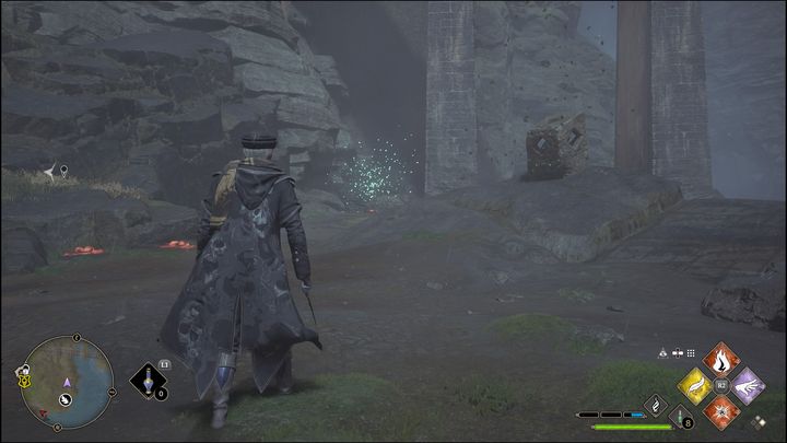 Zadanie polegać będzie na doprowadzeniu motyli za pomocą zaklęcia Lumos do każdej z trzech kamiennych budowli - Hogwarts Legacy: Południowy Rejon Hogwartu - wszystkie Łamigłówki Merlina - Hogwarts Legacy - poradnik do gry