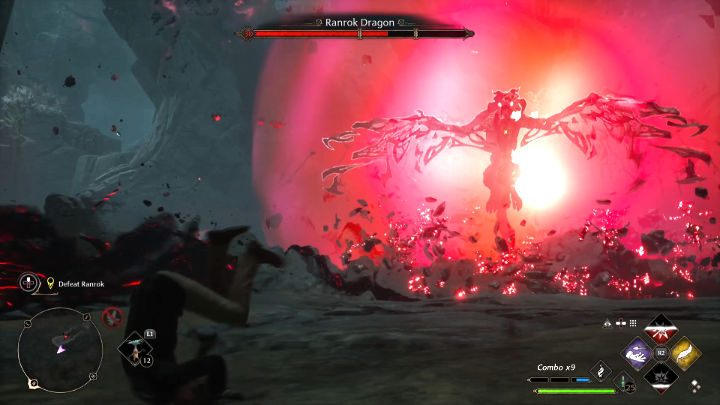 Gdy Ranrok zakryje się skrzydłami, to znak, że za chwile uwolni potężny ładunek energii - należy wtedy cofnąć się na brzeg areny - Hogwarts Legacy: Ostatni skarbiec (The Final Repository) - Hogwarts Legacy - poradnik do gry