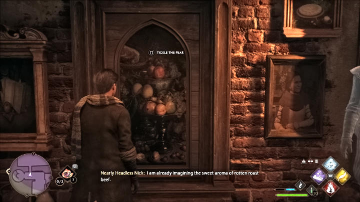 Idźcie za Sir Nicholasem, a gdy dotrzecie na niższy poziom, wejdźcie w interakcję z obrazem, aby otworzyć drzwi do kuchni - Hogwarts Legacy: Poszukiwania brakujących stron (The Hunt for the Missing Pages) - quest Gryffindoru - Hogwarts Legacy - poradnik do gry