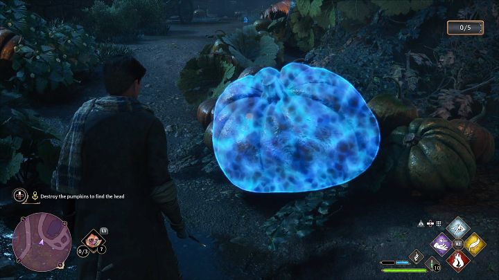 Weźmiecie udział w grze, gdzie Waszym zadaniem będzie rozbijanie dyń, aby znaleźć głowę Jackdawa - Hogwarts Legacy: Poszukiwania brakujących stron (The Hunt for the Missing Pages) - quest Gryffindoru - Hogwarts Legacy - poradnik do gry