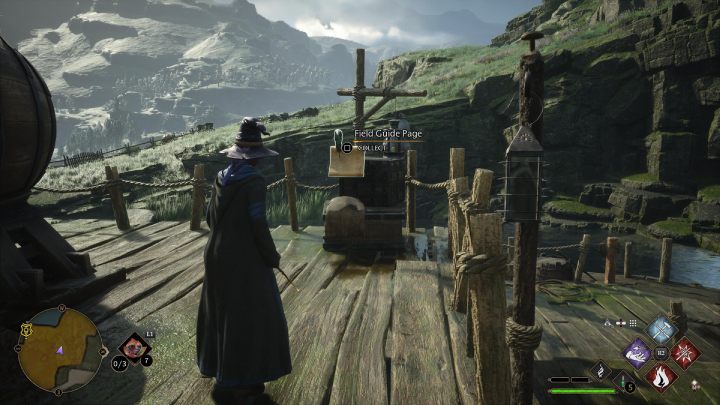 Ta strona ujawni się po użyciu zaklęcia Revelio na tyłach pubu Świński Łeb, w południowo-zachodniej części wioski Hogsmeade - Hogwarts Legacy: Strony przewodnika (Field Guide Pages) - Hogsmeade - Hogwarts Legacy - poradnik do gry