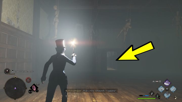 Po zejściu na dół, przejdźcie między beczkami aż traficie do pokoju z manekinami - Hogwarts Legacy: Pilnowanie swojego nosa (Minding Your Own Business) - Hogwarts Legacy - poradnik do gry
