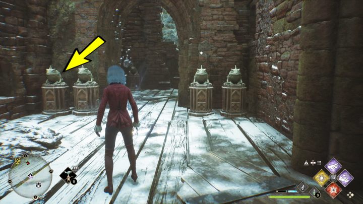 Wróćcie do miejsca startowego i użyjcie posągu przy ścianie po lewej stronie, aby podnieść ostatni obiekt - Hogwarts Legacy: Tętniące źródła starożytnej energii (Ancient Magic Hotspots) część 1 - Hogwarts Legacy - poradnik do gry