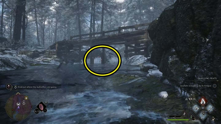 Motyle będą prowadzić Was wzdłuż rzeki, gdzie możecie napotkać potwory oraz innych przeciwników - Hogwarts Legacy: Podążaj za motylami (Follow the Butterflies) - Hogwarts Legacy - poradnik do gry