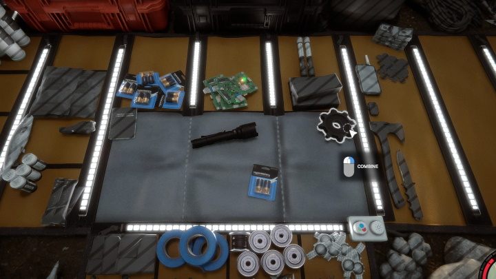 Latarka do działania wymaga baterii, które możecie znaleźć w świecie gry podczas eksploracji opuszczonych obozów i jaskiń - Sons of the Forest: Gdzie znaleźć latarkę? - Sons of the Forest - poradnik do gry