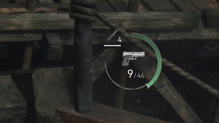 W prawym dolnym rogu pojawią się ikona zastępczego noża i liczba posiadanych noży tego typu - Resident Evil 4 Remake: Jak naprawiać nóż (Combat Knife)? - Resident Evil 4 Remake - poradnik do gry