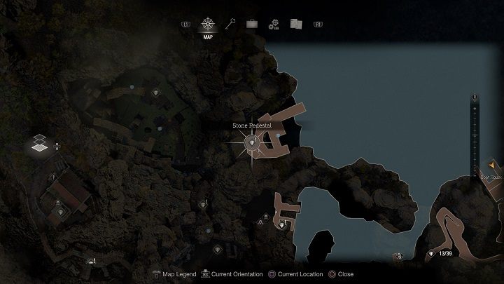 Zamknięty skarb (Locked Treasure), o którym mowa znajduje się na wschodnim brzegu jeziora (Lake) - w tym samym miejscu, gdzie jest motorówka w rozdziale trzecim (Chapter 3) - Resident Evil 4 Remake: Hexagon Pieces - Resident Evil 4 Remake - poradnik do gry