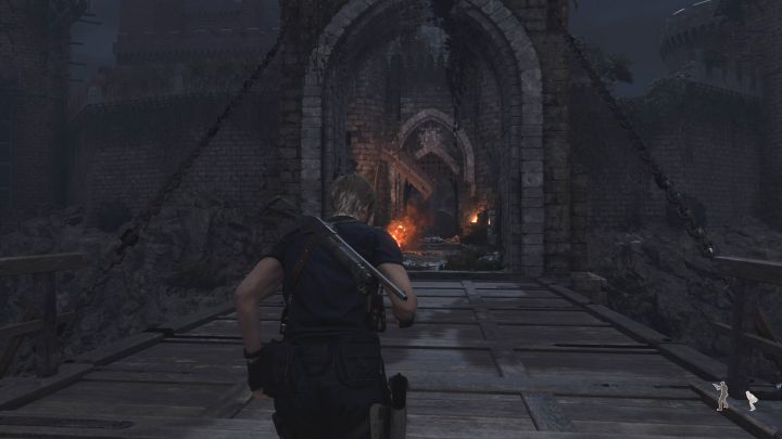 Po pokonaniu dużego bossa dotrzecie do zamku - Resident Evil 4 Remake: Czy jest punkt bez powrotu (point of no return)? - Resident Evil 4 Remake - poradnik do gry
