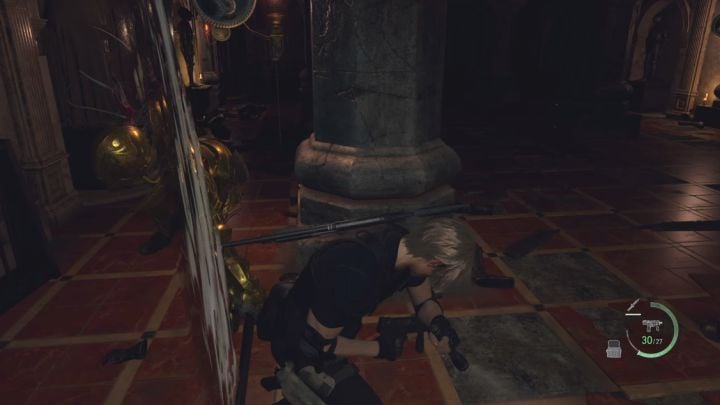 Zacznijcie od pokonania 2 zwykłych zbroi towarzyszących Merciless Knight - Resident Evil 4 Remake: Jak niszczyć żywe zbroje Armadura? - Resident Evil 4 Remake - poradnik do gry