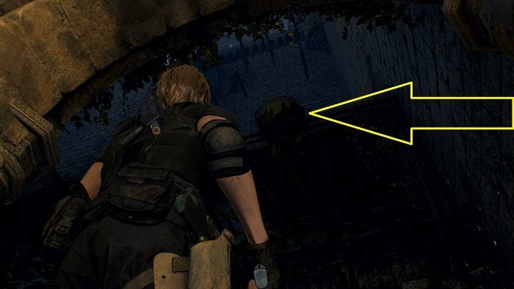 Gdy się już tam znajdziecie pozostaje zerknąć do góry i zestrzelić gniazdo widoczne na obrazku powyżej - Resident Evil 4 Remake: Jewel Thief - Resident Evil 4 Remake - poradnik do gry