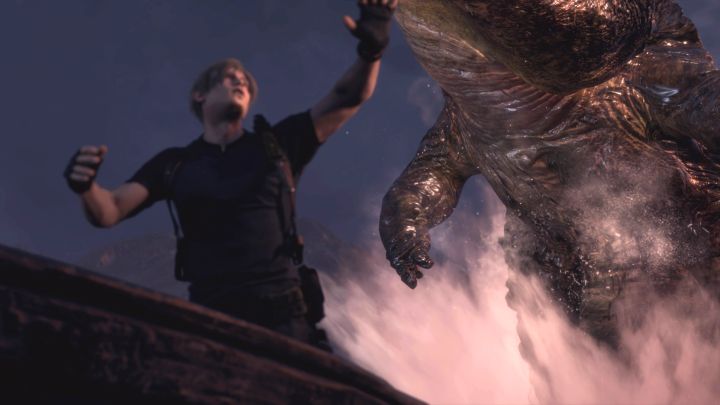 Po wypłynięciu na jezioro załączy się cut-scenka z pojawienia Del Lago - Resident Evil 4 Remake: Jak pokonać bossa Del Lago? - Resident Evil 4 Remake - poradnik do gry