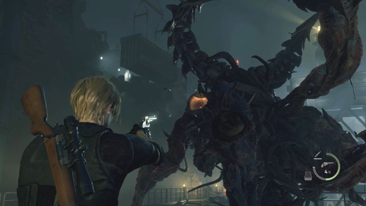Słabe punkty to wielkie oczy bossa, ale możecie je atakować tylko gdy są otwarte - Resident Evil 4 Remake: Jak pokonać finałowego bossa (rozdział 16)? - Resident Evil 4 Remake - poradnik do gry