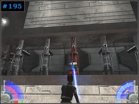 Woda zniknie a Kyle wskoczy przez dziurę w suficie do pomieszczenia wentylacyjnego - Piwnice zamczyska - Vjun | Kontynuacja | Star Wars Jedi Knight Jedi Academy - Star Wars Jedi Knight: Jedi Academy - poradnik do gry