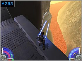 By wrócić na górę, musisz obejść budynek, wskoczyć na skały, dalej za budynek i wąskim przejściem na kolejne poziomy, by w końcu wrócić przed znane wrota - Wrogie instalacje - Taspir 3 | Kontynuacja | Star Wars Jedi Knight Jedi Academy - Star Wars Jedi Knight: Jedi Academy - poradnik do gry