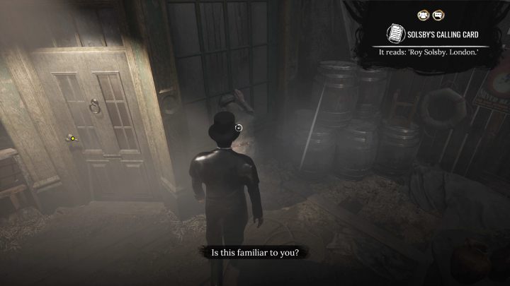 Przypnijcie wskazówkę Wizytówka Solsbyego (Solsbys calling card) i porozmawiajcie z pierwszą napotkaną osobą przy barze The Cursed Mermaid - Sherlock Holmes The Awakened: Port Londyński (Port of London) - Sherlock Holmes The Awakened - solucja