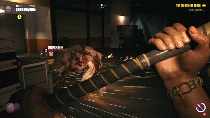 W przypadku walki w zwarciu mutant wykonuje dwa zamachnięcia kończynami, po których następuje uderzenie w ziemię generujące falę uderzeniową - Dead Island 2: Jak pokonać bossa Specimen Noah? - Dead Island 2 - poradnik do gry