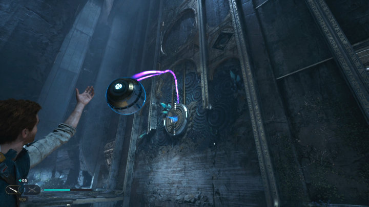 Wejdźcie po ścianie na górę, a następnie chwyćcie kulę ze wzmacniacza i umieśćcie ją w łączniku na ścianie po prawej stronie - Star Wars Jedi Survivor: Znajdź drogę na Tanalor (Research Tanalor) - Star Wars Jedi Survivor - poradnik do gry