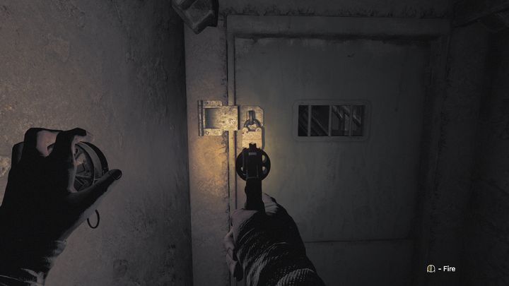 Ewakuujcie się z tego miejsca i odszukajcie stalowe drzwi z metalową kłódką - Amnesia The Bunker: Opis przejścia - Amnesia The Bunker - poradnik do gry