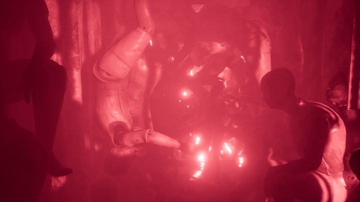 W czerwonej Sali projekcyjnej wybierzcie slajd z którego bije łuna świetlna - Layers of Fear (2023): Historia Aktora opis przejścia - Layers of Fear 3 - poradnik do gry