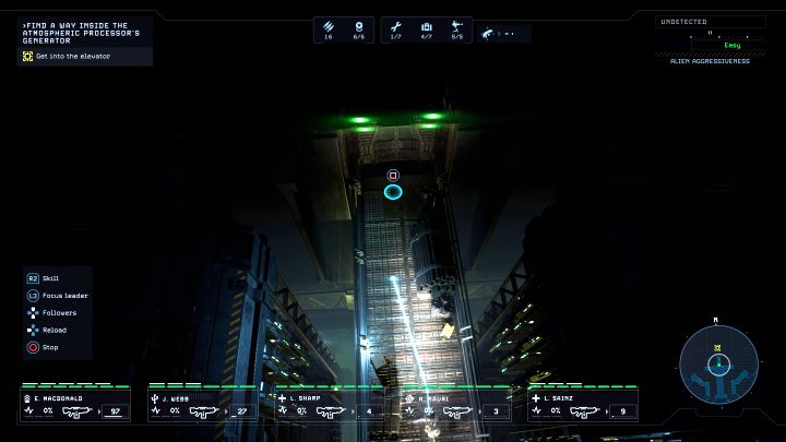 Interakcja z 2 terminalami doprowadzi do rozwinięcia mostów oraz odblokowania przejścia do windy podróżującej do Piwnicy 2 - Aliens Dark Descent: Boss Królowa obcych w misji Atmosferyczny koszmar - Aliens Dark Descent - poradnik do gry