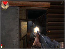 Uważaj, bo w momencie gdy działo zostanie zniszczone z przedziałów znajdujących się kawałek dalej wybiegną nowi wrogowie - Anzio (3) | MISJA 10 - Italy | Medal of Honor Alied Assault Breakthrough - Medal of Honor: Allied Assault - Breakthrough - poradnik do gry