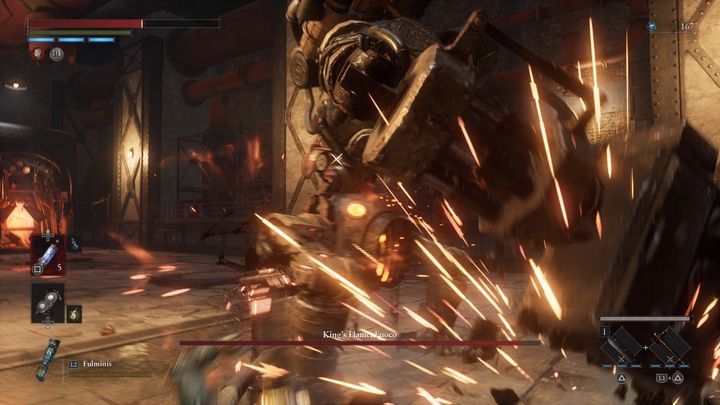 Uważajcie na atak obrotowy, który poznacie po tym, że boss zacznie szurać młotem po podłożu i pojawią się iskry - Lies of P: Jak pokonać bossa Płomień Króla, Fuoco? - Lies of P - poradnik do gry