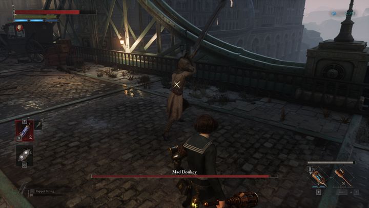 Gdy Szalony Osioł trzyma broń oburącz, bardzo często będą to powolne zamachy - Lies of P: Jak pokonać bossa Szalony osioł? - Lies of P - poradnik do gry