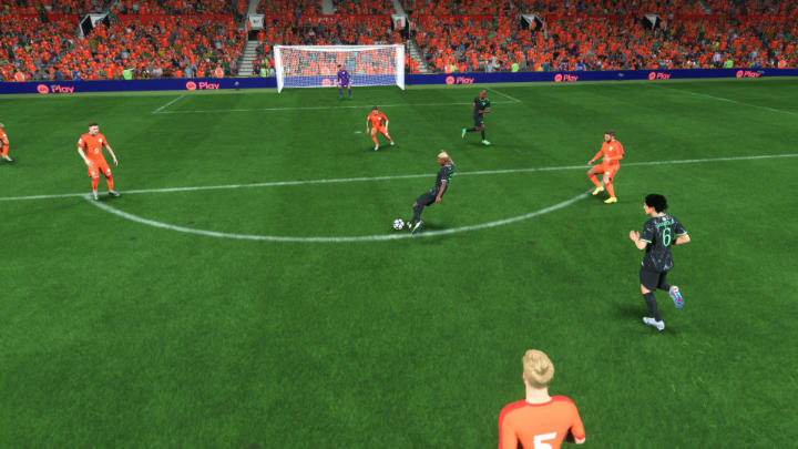Klasyczny strzał (O/B) o określonej sile nadal jest często najlepszym sposobem na zdobycie gola w grze EA FC 24 - EA Sports FC 24: Strzały na bramkę - EA Sports FC 24 - poradnik do gry