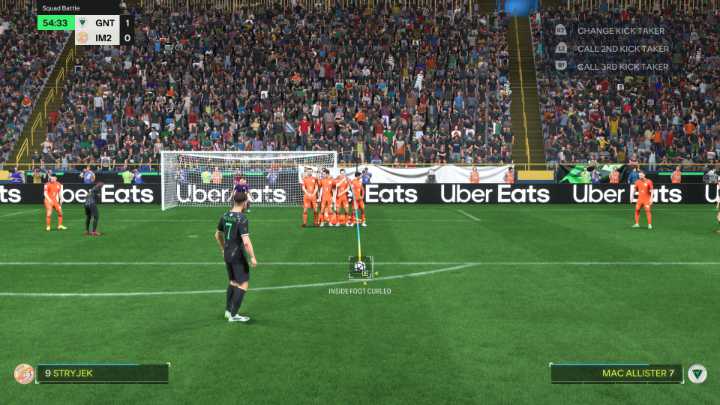 Podczas wykonywania rzutów wolnych w grze EA FC 24, warto wybrać piłkarza o wysokich umiejętnościach, takich jak siła strzału, podkręcenie, precyzja rzutów wolnych oraz celność - EA Sports FC 24: Stałe fragmenty gry - EA Sports FC 24 - poradnik do gry