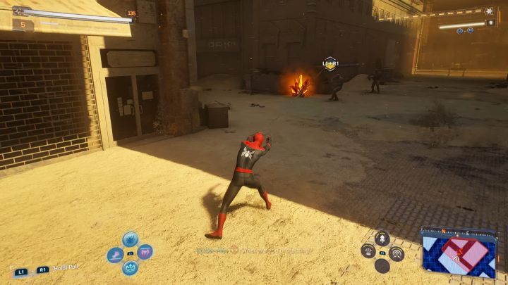 Pokonajcie wszystkich wrogów i podnieście znajdźkę leżącą między budynkami - Spider Man 2: Wszystkie Wspomnienia Marko - lokacje - Spider Man 2 - poradnik do gry