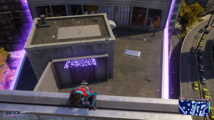 Zeskanujcie bramę i wskoczcie na billboard - Spider Man 2: Wszystkie skrytki Prowlera - lokacje - Spider Man 2 - poradnik do gry