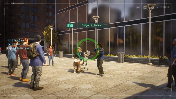 Zróbcie zdjęcie parze grającej przed budynkiem we wschodniej części Hells Kitchen - Spider Man 2: Wszystkie szanse na zdjęcia - lokacje - Spider Man 2 - poradnik do gry