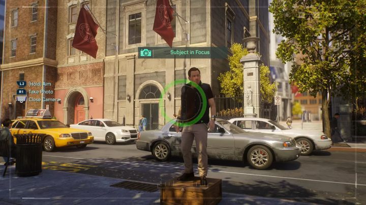 Zróbcie zdjęcie mężczyźnie stojącemu na drewnianej skrzynce przy niewielkim parku w Greenwich - Spider Man 2: Wszystkie szanse na zdjęcia - lokacje - Spider Man 2 - poradnik do gry