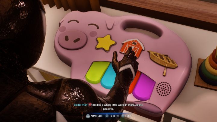 Przed wejściem do kuchni, będziecie przechodzić przez salon - Spider Man 2: Kuchnia Connorsa - zagadka z pianinem - Spider Man 2 - poradnik do gry