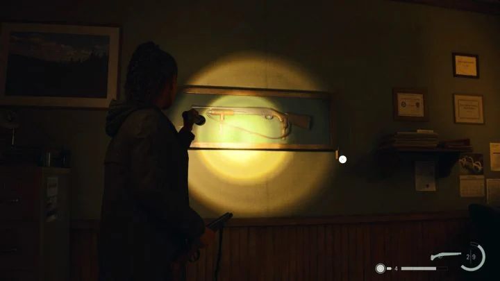 Rewolwer to pierwsza broń palna, którą może pozyskać Alan - Alan Wake 2: Lista wszystkich broni - Alan Wake 2 - poradnik do gry