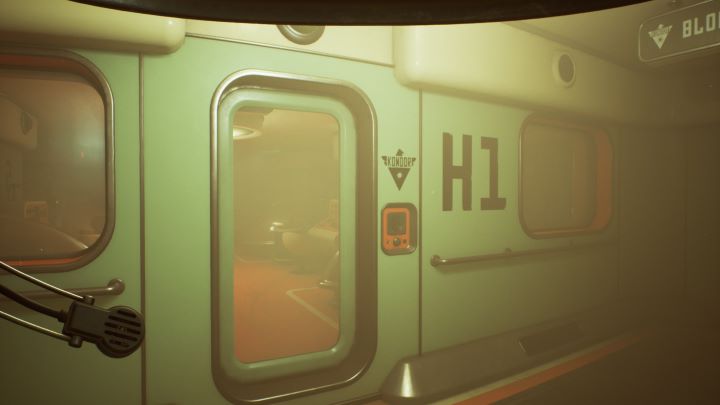 Przed dotarciem na mostek będziecie musieli przejść przez skrzydło szpitalne statku w poszukiwaniu drugiej karty dostępu do windy - The Invincible: Konfrontacja - zniszczyć Chmurę, czy nie? - The Invincible - poradnik do gry