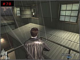 W głównym pomieszczeniu ukryty był niezły arsenał [#79] - [PART I] Chapter VI - Max Payne 2: The Fall Of Max Payne - poradnik do gry