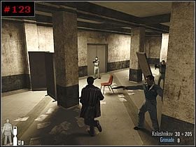 Za podwójnymi drzwiami, w niewielkim składziku, skręciłem od razu w lewo i po chodach ruszyłem w górę - [PART II] Chapter II - Max Payne 2: The Fall Of Max Payne - poradnik do gry