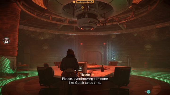 Skorzystajcie ze znajdującej się w środku windy i wjedźcie do pomieszczenia z dużym stołem i komputerem - Star Wars Outlaws: Półświatek - solucja, opis przejścia - Star Wars Outlaws - poradnik do gry