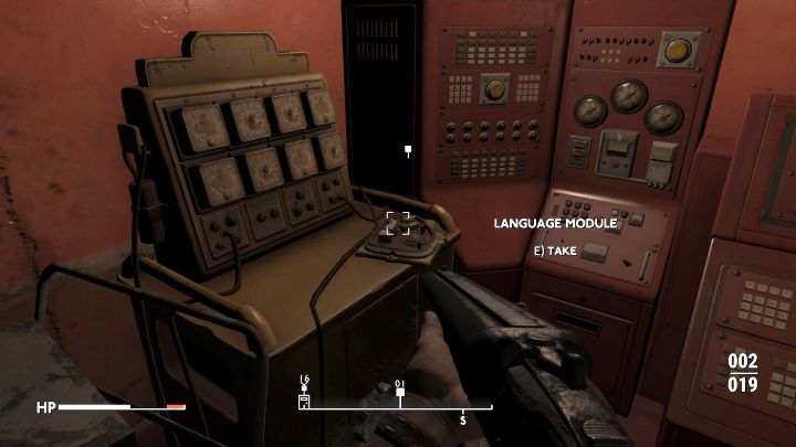 Wewnątrz budynku musicie skorzystać z windy i trzeba uważać na kolejne maszyny - będą to co najmniej 1 Protectron oraz wieżyczki Laser Turret przy suficie - Fallout London: Jak wydostać się z łodzi podwodnej U-96? - Fallout London - poradnik do gry