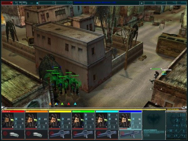 Utrzymuj swoich podkomendnych stale w dobrej formie - jeśli będą ranni, nie zwlekaj, tylko skorzystaj z pierwszej nadarzającej się okazji (przerwy w walce), by ich podleczyć - Walka z wrogiem w mieście. | UFO Kolejne Starcie - UFO: Kolejne Starcie - poradnik do gry