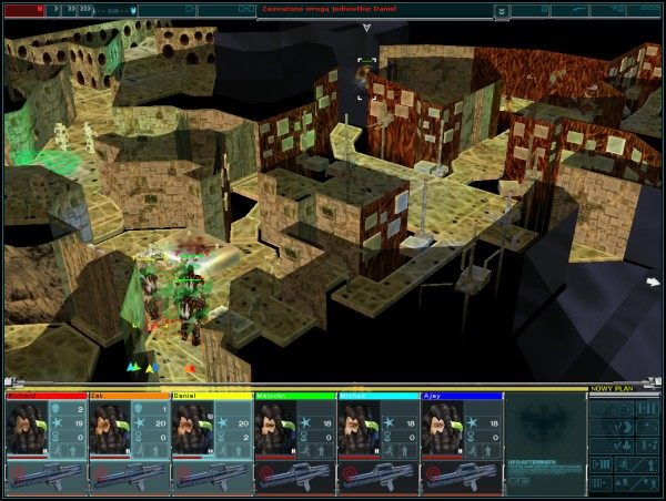 Ponadto nie puszczaj na zwiedzanie bazy żołnierzy grupkami mniejszymi niż trzyosobowe (większe również są niewskazane, gdyż mogą się pojawić problemy z przechodzeniem wszystkich jedną drogą) - Walka z wrogiem w bazach. | UFO Kolejne Starcie - UFO: Kolejne Starcie - poradnik do gry