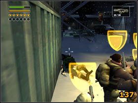 Przejdź przez bramę (135) i kręć w prawo do budynku z napisem Explosive (136) , skąd zabierzesz C4 (w pobliżu jest Save) - Munitions depot | Solucja | Freedom Fighters - Freedom Fighters - poradnik do gry