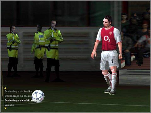 rys 21. Rzut rożny - faza pierwsza - Rzuty rożne - dochodząca do krótszego słupka | Stałe fragmenty gry - FIFA Football 2004 - poradnik do gry