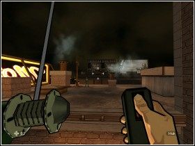 Na dachu major Jones przedstawi Ci się oraz przekaże Ci kotwiczkę z wyciągnikiem - [Solucja] Brooklyn - FBI cz.2 | XIII - XIII - poradnik do gry