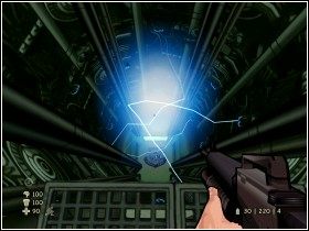 Na tyłach pomieszczenia znajdziesz wejście do przewodu wentylacyjnego (dostaniesz się doń po skrzynkach) - [Solucja] Wnętrza Emerald Base cz.1 | XIII - XIII - poradnik do gry